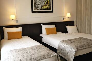 Фото номера Трехместный номер Отель Hotel Toscania г. Włoszakowice 2